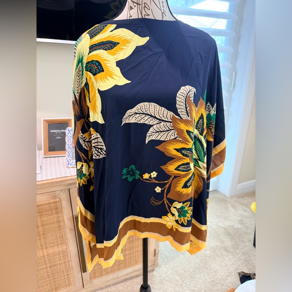 Chicos Floral Kimono with Sunflower Design